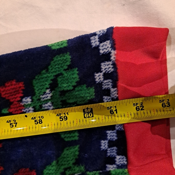 Dec 25th Unisex Mistletoe Zip Onesie Hoodie LG NWOT - Picture 9 of 11